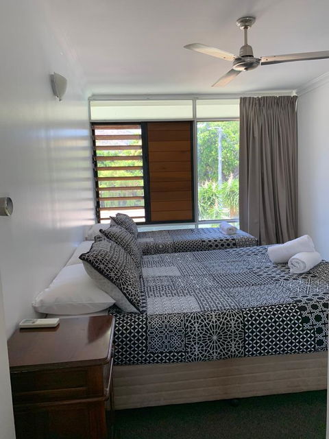 Townsville Holiday Apartments - Redcliffe Tourism 4