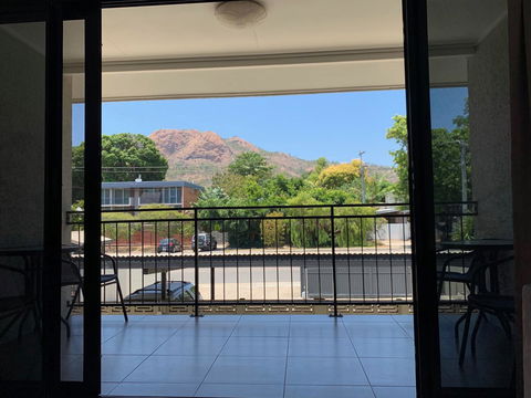 Townsville Holiday Apartments - Redcliffe Tourism 1