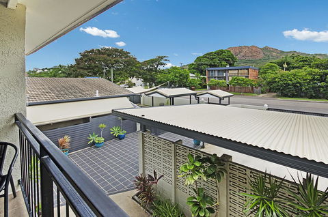 Townsville Holiday Apartments - Redcliffe Tourism 12
