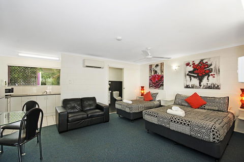 Townsville Holiday Apartments - Redcliffe Tourism 23