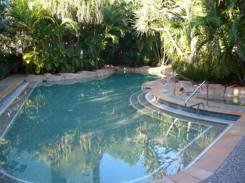 Currumbin Sands On The Beach - Redcliffe Tourism 36