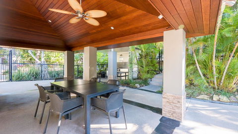 Currumbin Sands On The Beach - Redcliffe Tourism 30