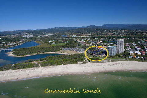 Currumbin Sands On The Beach - Redcliffe Tourism 40