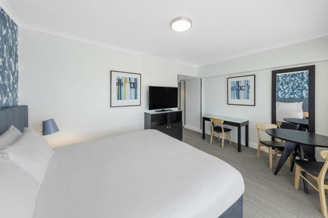 Vibe Hotel Gold Coast - Redcliffe Tourism 10
