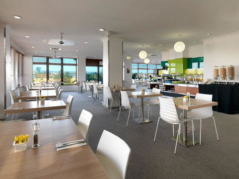 Vibe Hotel Gold Coast - Redcliffe Tourism 34