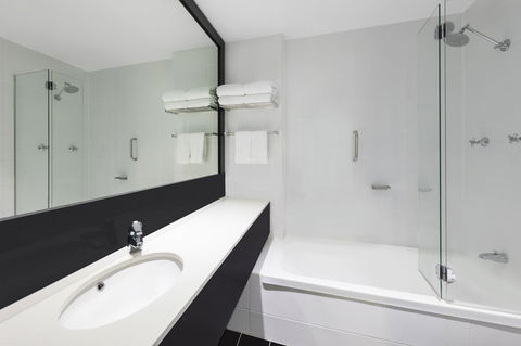 Vibe Hotel Gold Coast - Redcliffe Tourism 39