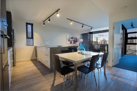 Arena Apartments By CLLIX - Redcliffe Tourism 10