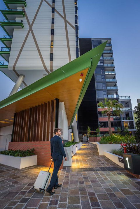 Arena Apartments By CLLIX - Redcliffe Tourism 22