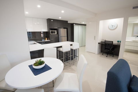 Verve On Cotton Tree - Redcliffe Tourism 10