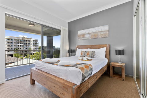 La Vida On Anzac - Redcliffe Tourism 31