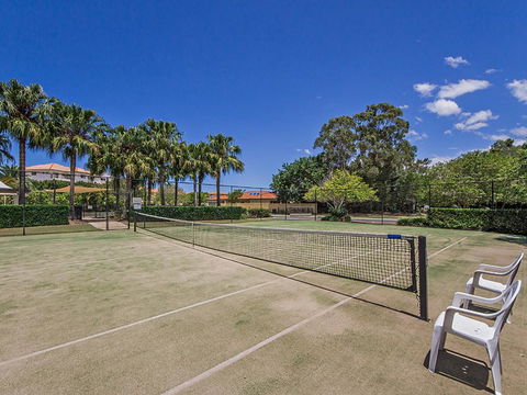 Waterfront Resort Villa With Buggy - Redcliffe Tourism 18