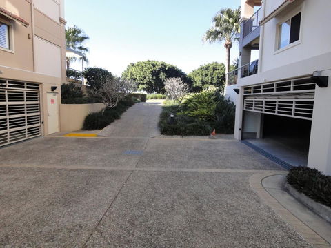 Waterfront Resort Villa With Buggy - Redcliffe Tourism 30