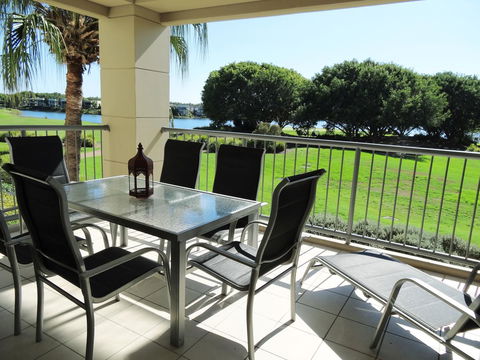 Waterfront Resort Villa With Buggy - Redcliffe Tourism 1