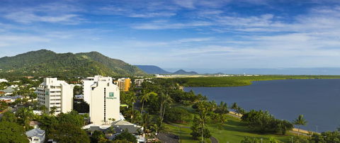 Cairns Harbourside Hotel - Redcliffe Tourism 7