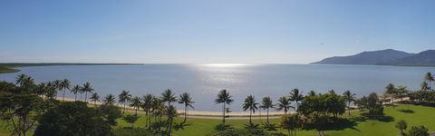 Cairns Harbourside Hotel - Redcliffe Tourism 8