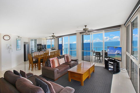 Catalina Resort - Redcliffe Tourism 30