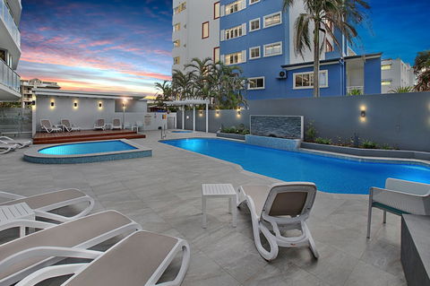 Catalina Resort - Redcliffe Tourism 21