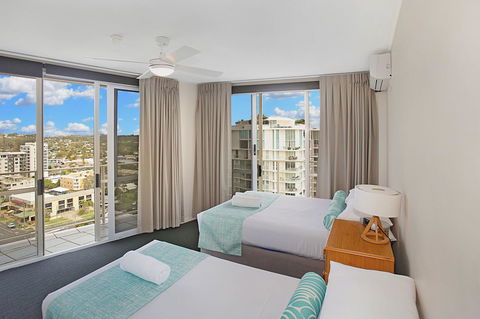 Catalina Resort - Redcliffe Tourism 33