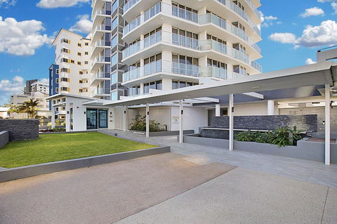 Catalina Resort - Redcliffe Tourism 22