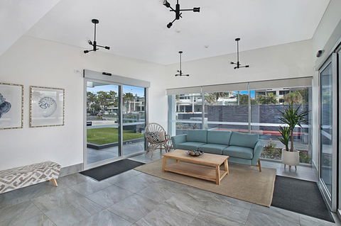 Catalina Resort - Redcliffe Tourism 18