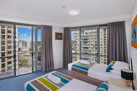 Catalina Resort - Redcliffe Tourism 10