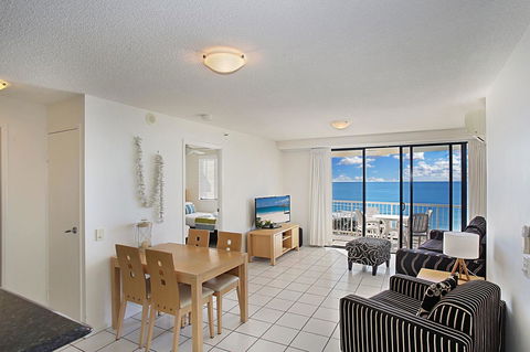 Catalina Resort - Redcliffe Tourism 15