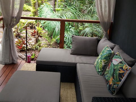 Forest Lodge: Little Villa - Redcliffe Tourism 14