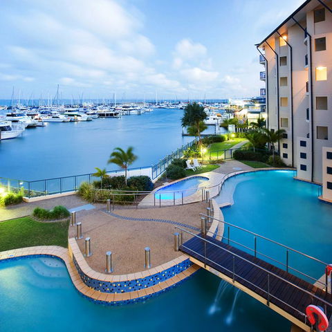 Mantra Hervey Bay - Redcliffe Tourism 0