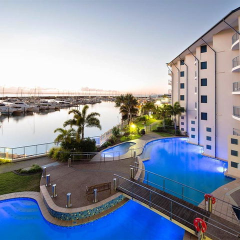 Mantra Hervey Bay - Redcliffe Tourism 21