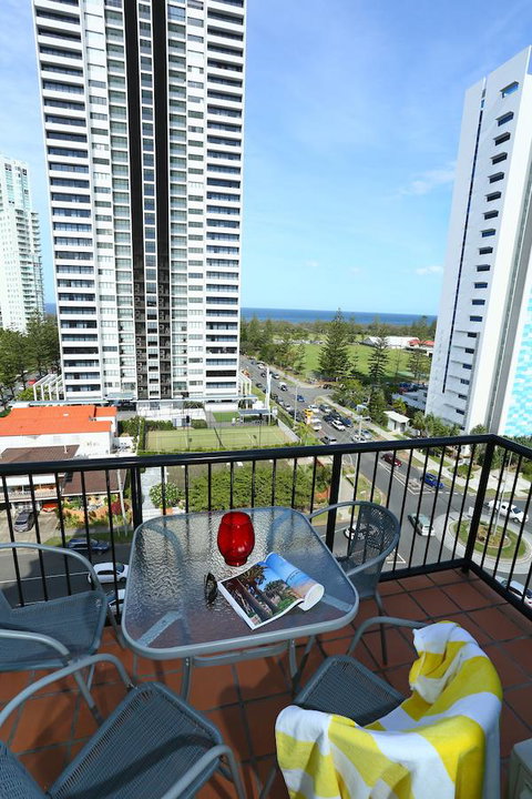 Neptune Resort - Redcliffe Tourism 15