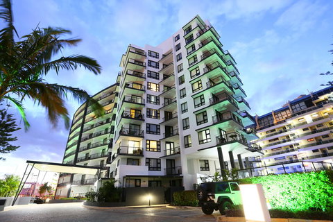 Neptune Resort - Redcliffe Tourism 0