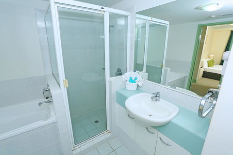 Neptune Resort - Redcliffe Tourism 42