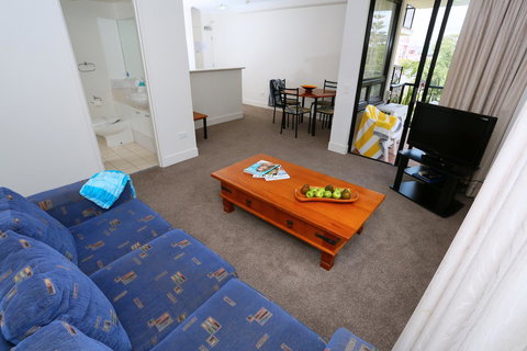 Neptune Resort - Redcliffe Tourism 40