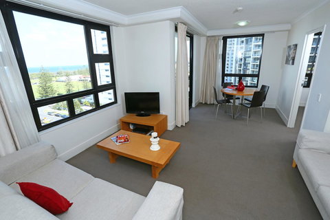 Neptune Resort - Redcliffe Tourism 13