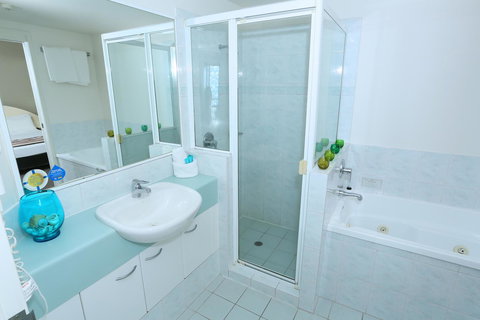 Neptune Resort - Redcliffe Tourism 26