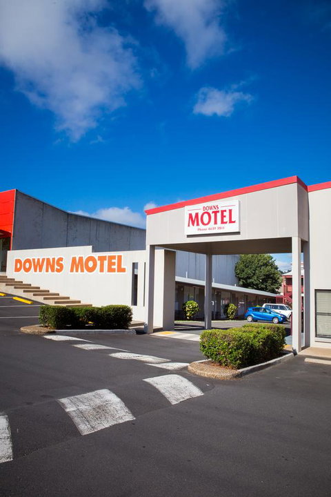 Downs Motel - Redcliffe Tourism 1