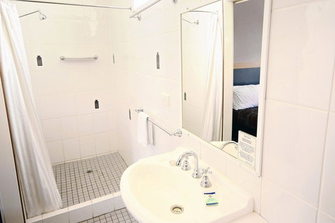 Downs Motel - Redcliffe Tourism 22