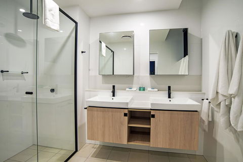 Hope Street Apartments By CLLIX - Redcliffe Tourism 18