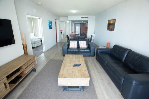 Chevron Renaissance - Private Apartments - Redcliffe Tourism 5