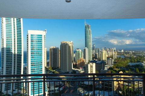 Chevron Renaissance - Private Apartments - Redcliffe Tourism 27