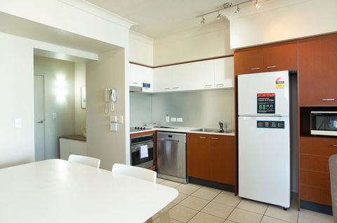 Chevron Renaissance - Private Apartments - Redcliffe Tourism 36