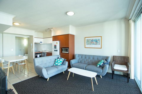 Chevron Renaissance - Private Apartments - Redcliffe Tourism 37