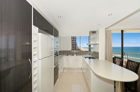 Boulevard Towers On Broadbeach - Redcliffe Tourism 1