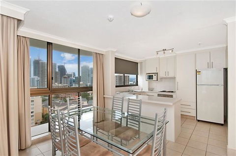 Boulevard Towers On Broadbeach - Redcliffe Tourism 30