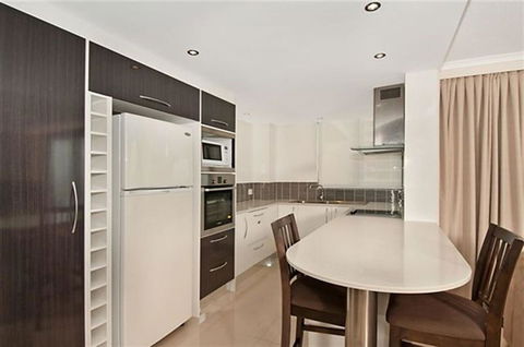 Boulevard Towers On Broadbeach - Redcliffe Tourism 17