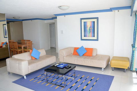 Zenith Ocean Front Apartments - Redcliffe Tourism 18