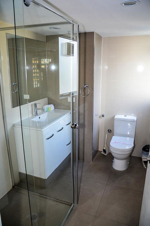 Zenith Ocean Front Apartments - Redcliffe Tourism 29