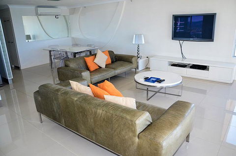 Zenith Ocean Front Apartments - Redcliffe Tourism 36