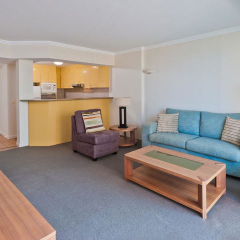 Mantra Crown Towers - Redcliffe Tourism 13