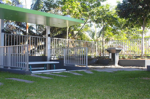 Allegro Apartments - Redcliffe Tourism 25